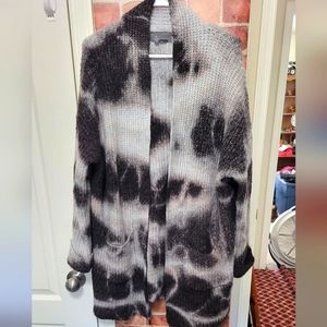 Anthropologie OVERSIZED xs cardigan. Like new condition grey black white